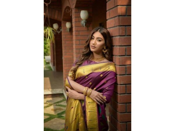 Aastha Fashion Women s Wine Paithani Silk Zari Woven Saree with Blouse on Sale