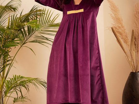 InWeave Women s Wine V Neck Asymmetrical Pleated Velvet Kurta Set Online Sale